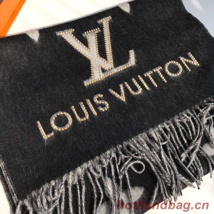 Louis Vuitton Scarf LV00050